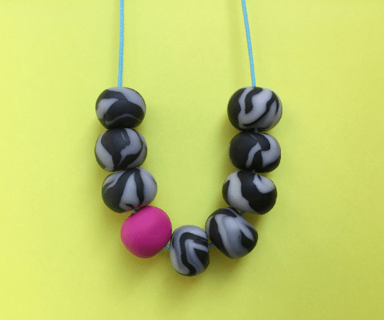 Nine Angels Marbled hot pink necklace